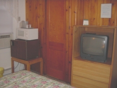 double bed cabin